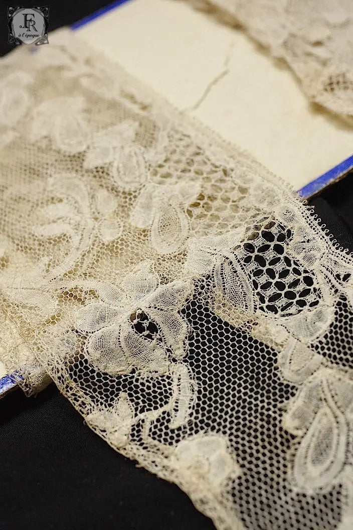 アンティークレース　dentelle ancienne ブリュクセルボビンレース .FR a l'epoque