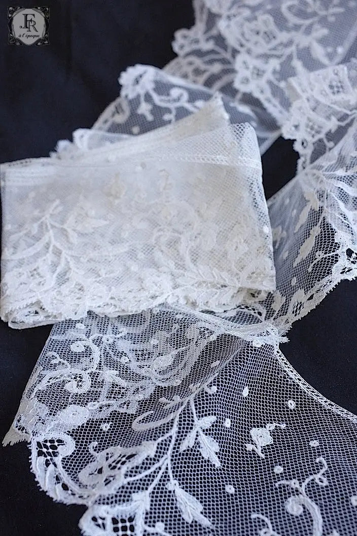 アンティークレース　dentelle ancienne アプリカッションアングレテール 226cm .FR a l'epoque
