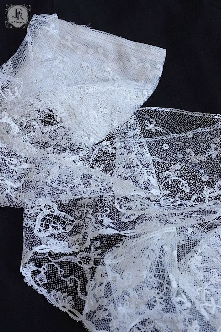 アンティークレース　dentelle ancienne アプリカッションアングレテール 290cm .FR a l'epoque