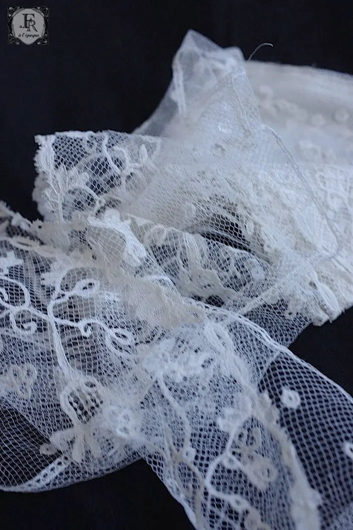アンティークレース　dentelle ancienne アプリカッションアングレテール 290cm .FR a l'epoque