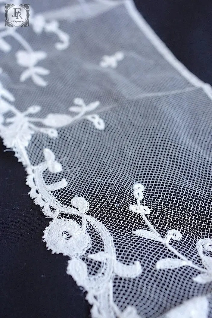 アンティークレース　dentelle ancienne アプリカッションアングレテール 65cm 125cm .FR a l'epoque