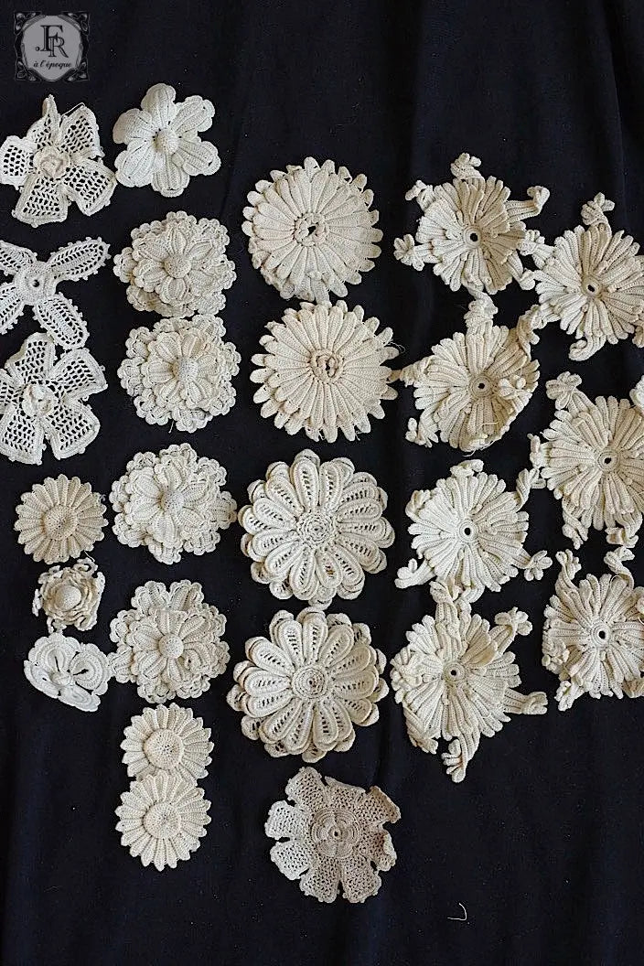 アンティークレース　dentelle ancienne モチーフ　花　25個 .FR a l'epoque