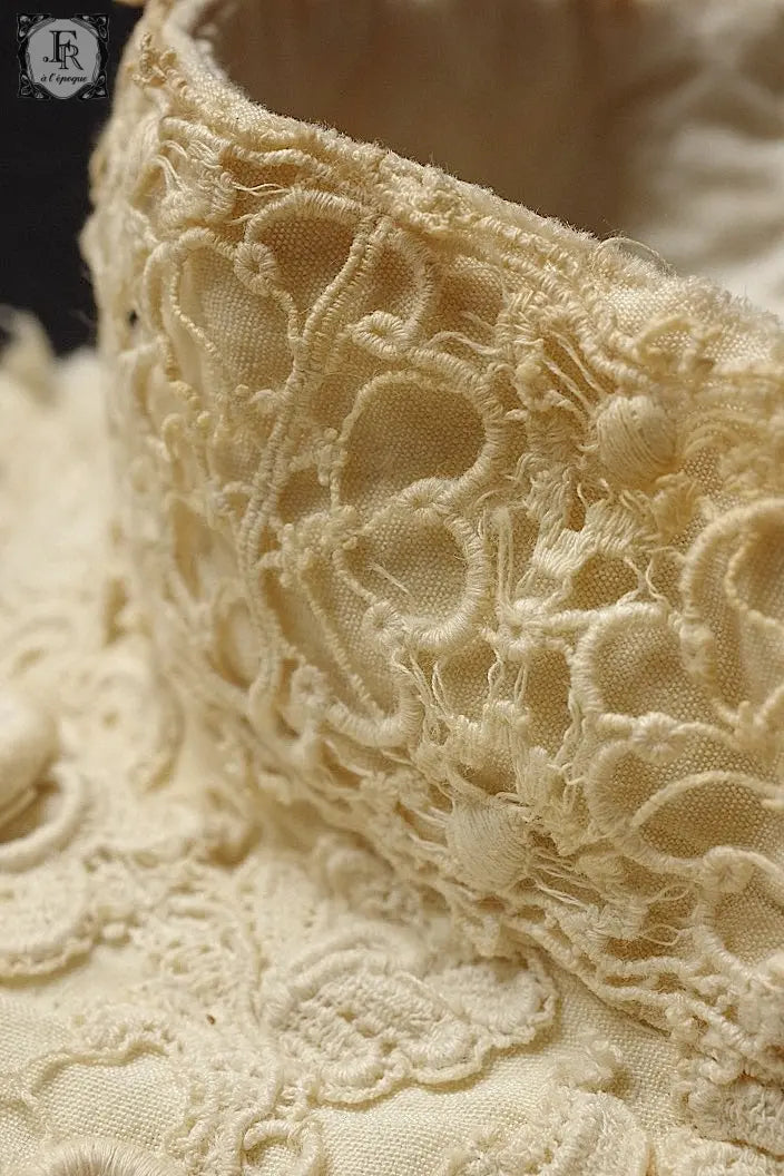 アンティークレース　dentelle ancienne 襟2つ .FR a l'epoque