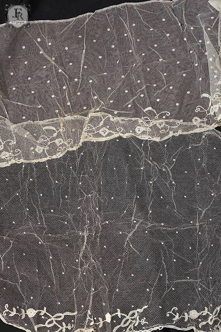 アンティークレース　dentelle ancienne ベール　2つ .FR a l'epoque