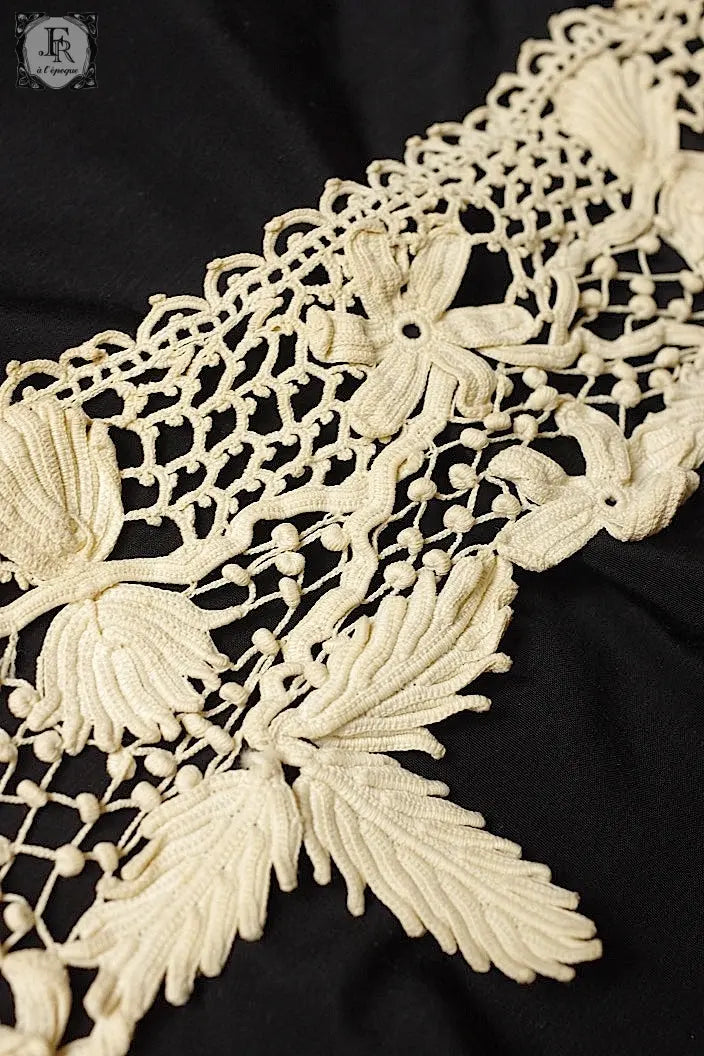 アンティークレース　dentelle ancienne クロシェレース2つ .FR a l'epoque