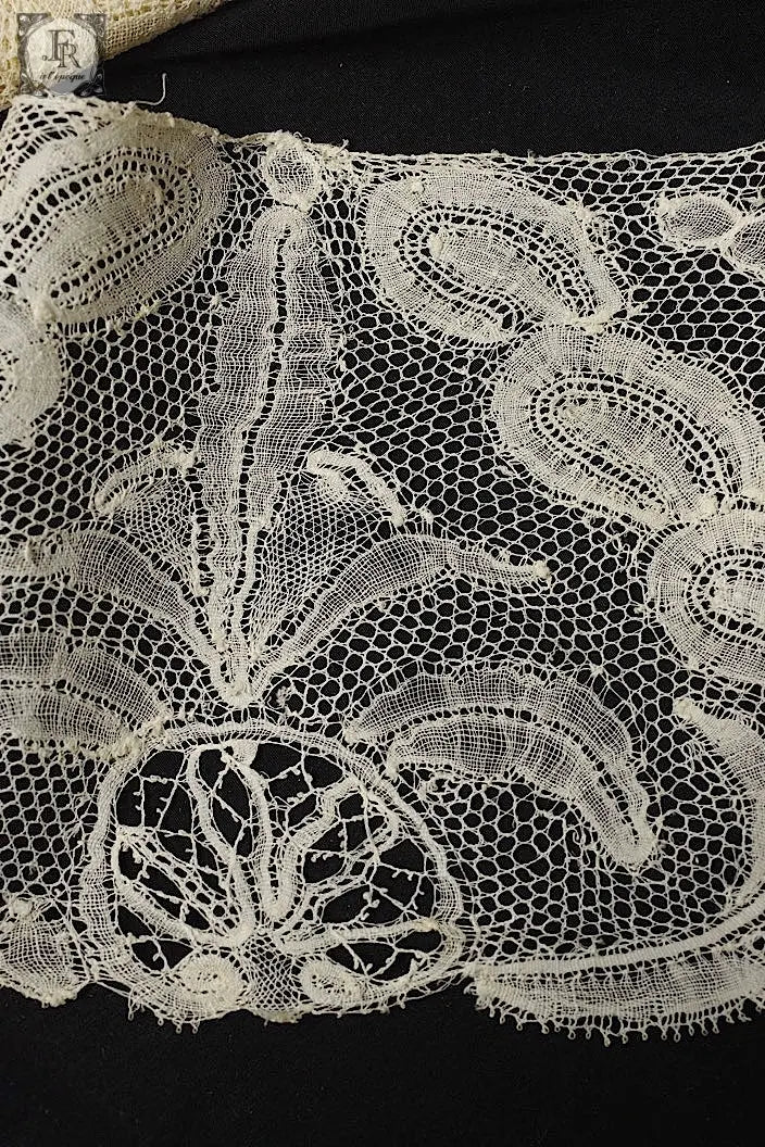 アンティークレース　dentelle ancienne ボビンレース　410cm .FR a l'epoque