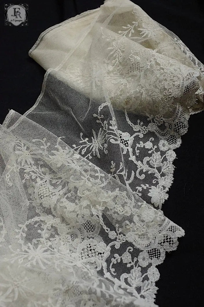 アンティークレース　dentelle ancienne アプリカッションアングレテール　430cm .FR a l'epoque