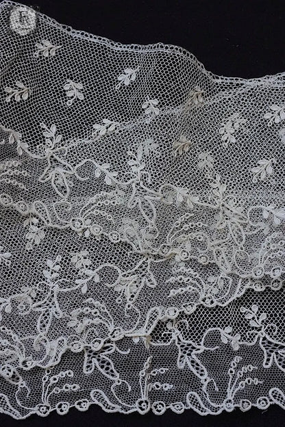 アンティークレース　dentelle ancienne アランソンレース　90cm .FR a l'epoque