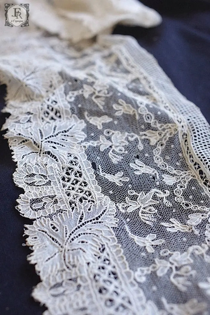 アンティークレース　dentelle ancienne ブリュクセル　93cm .FR a l'epoque