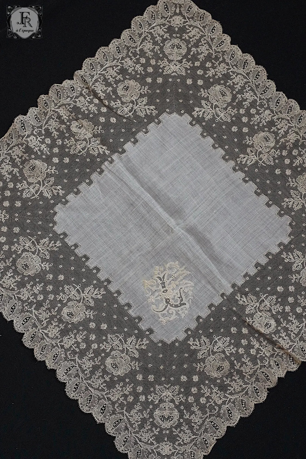 アンティークレース　dentelle ancienne antique lace ハンカチ1 .FR a l'epoque