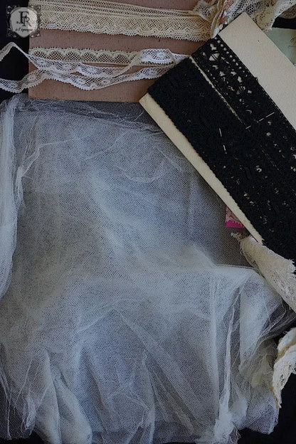 アンティークレース　dentelle ancienne lots 2 .FR a l'epoque