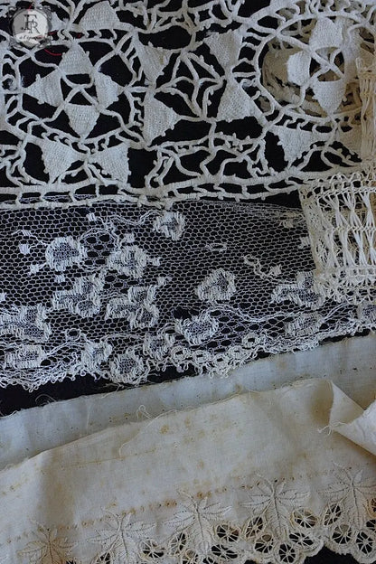 アンティークレース　dentelle ancienne lots 2 .FR a l'epoque