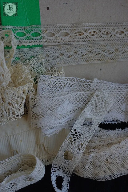 アンティークレース　dentelle ancienne lots 2 .FR a l'epoque