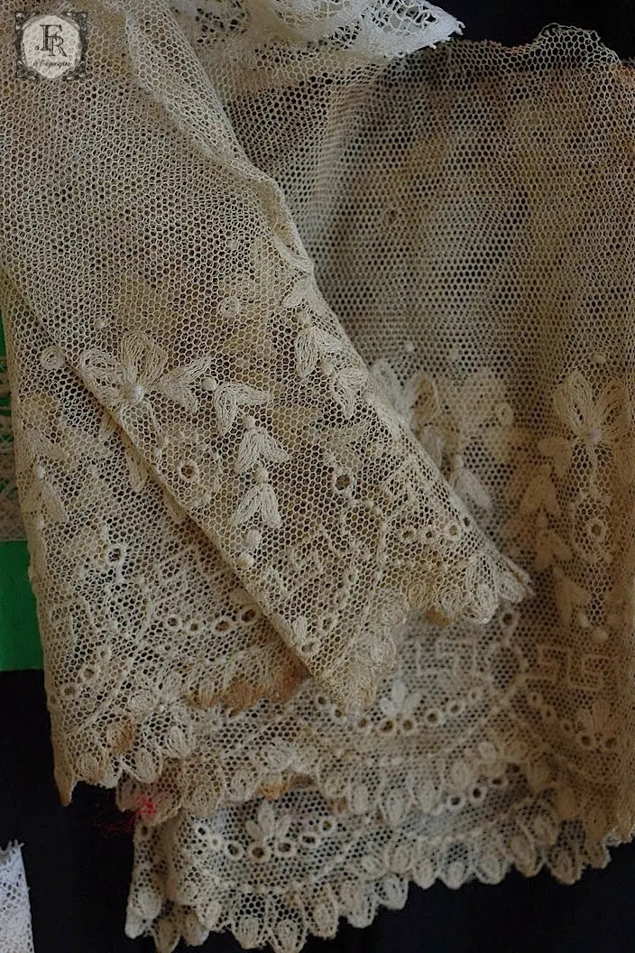 アンティークレース　dentelle ancienne lots 2 .FR a l'epoque