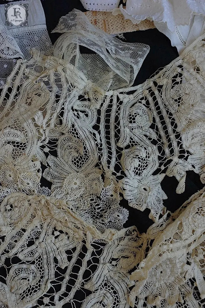 アンティークレース　dentelle ancienne lots 2 .FR a l'epoque