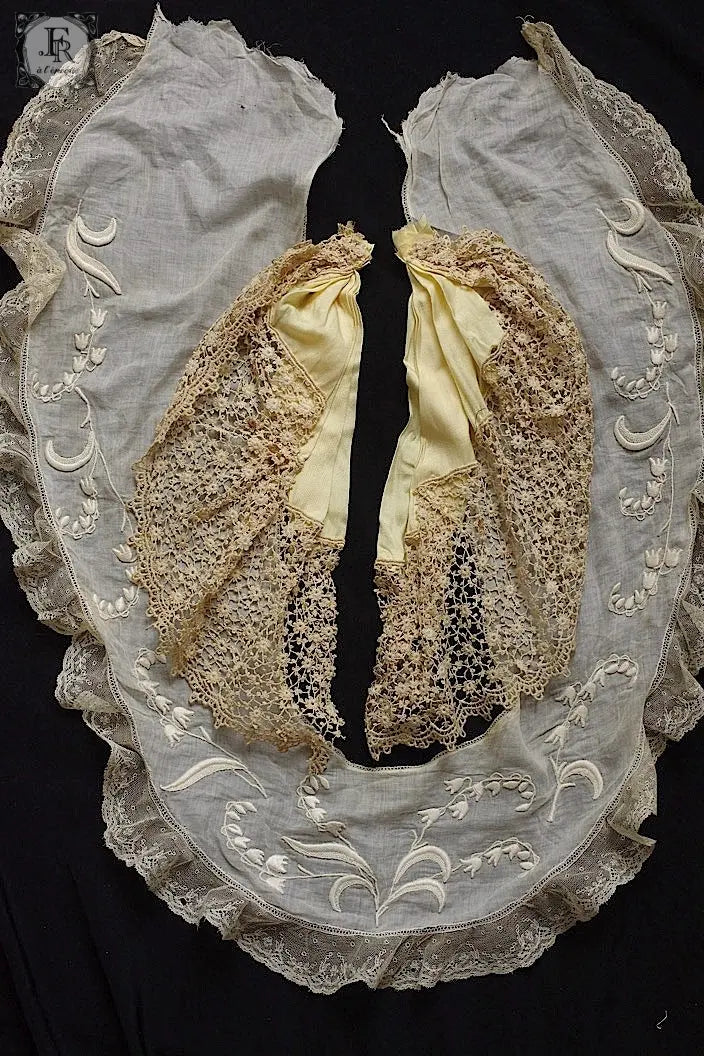 アンティークレース　dentelle ancienne　襟型　ジャボ型 .FR a l'epoque