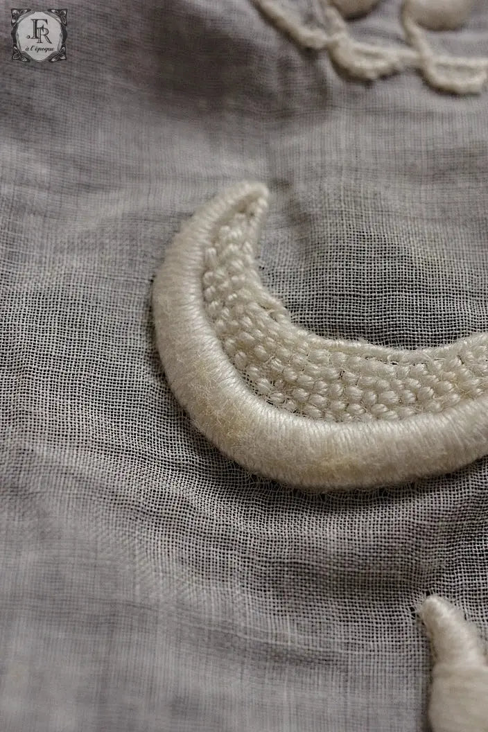 アンティークレース　dentelle ancienne　襟型　ジャボ型 .FR a l'epoque