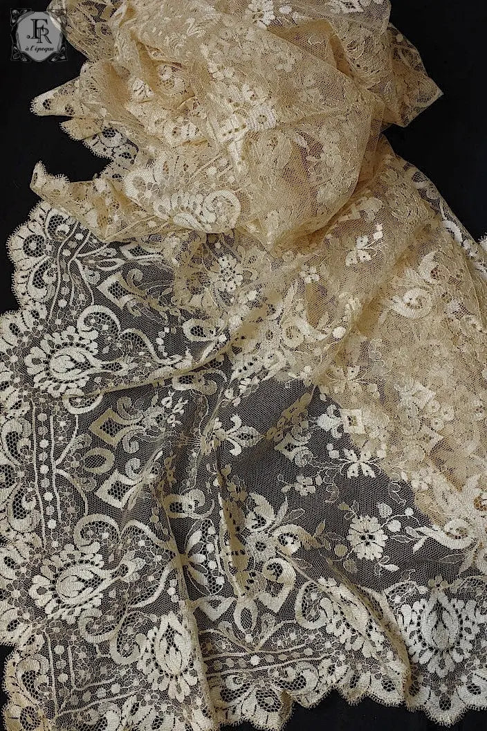 アンティークレース　dentelle ancienne　ブロンドレース　ショール .FR a l'epoque