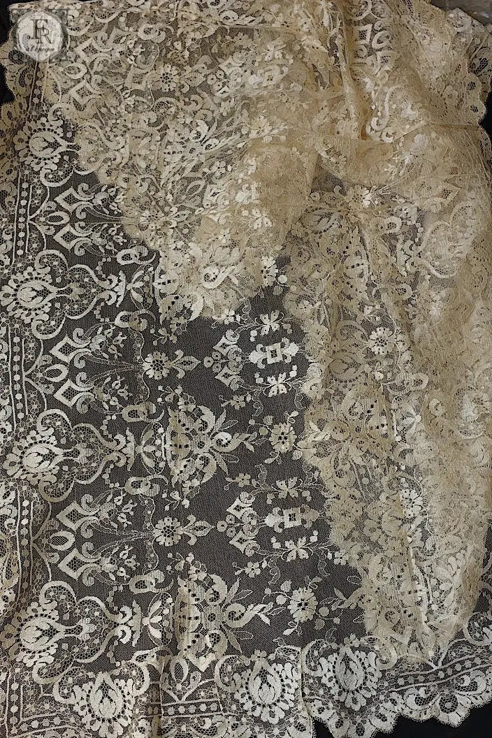 アンティークレース　dentelle ancienne　ブロンドレース　ショール .FR a l'epoque