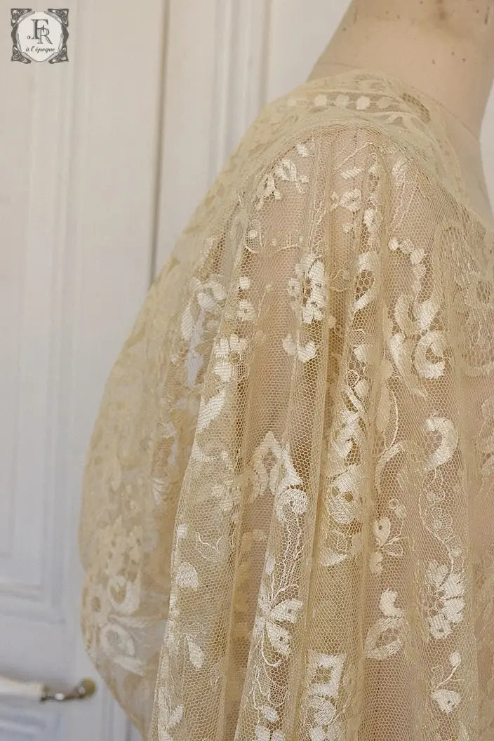 アンティークレース　dentelle ancienne　ブロンドレース　ショール .FR a l'epoque