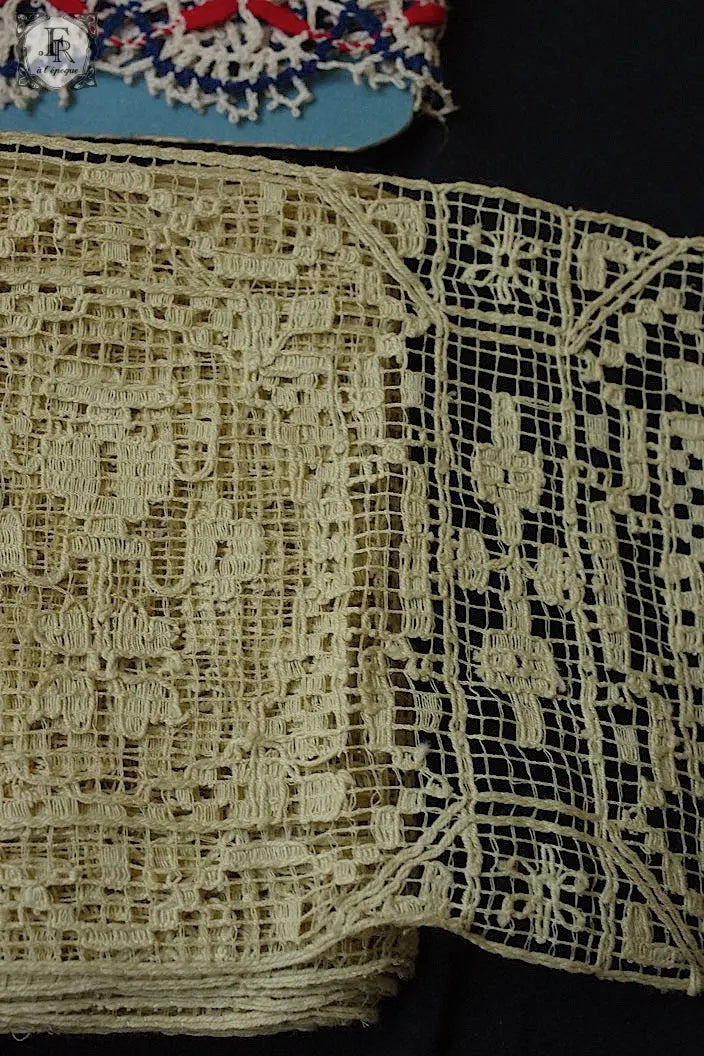 アンティークレース　dentelle ancienne　箱＋レース４種 .FR a l'epoque