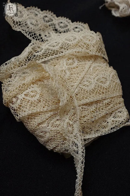 アンティークレース　dentelle ancienne　箱＋レース４種 .FR a l'epoque