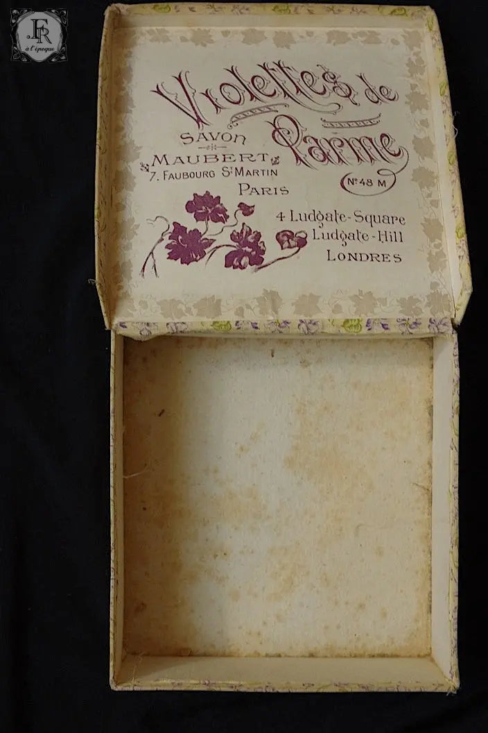 アンティークレース　dentelle ancienne　箱＋レース４種 .FR a l'epoque