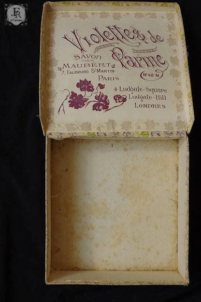 アンティークレース　dentelle ancienne　箱＋レース４種 .FR a l'epoque