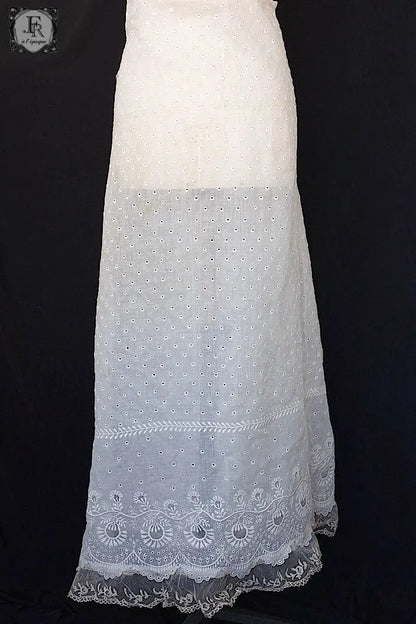 アンティークレース　dentelle ancienne　スカート素材 .FR a l'epoque