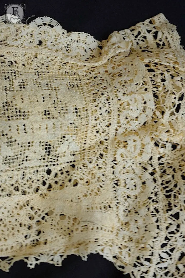 アンティークレース　dentelle ancinne カバー＋クロス .FR a l'epoque