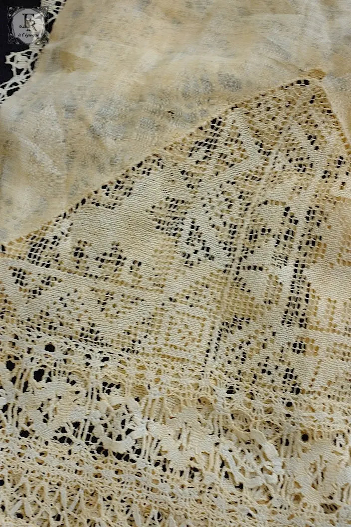 アンティークレース　dentelle ancinne カバー＋クロス .FR a l'epoque