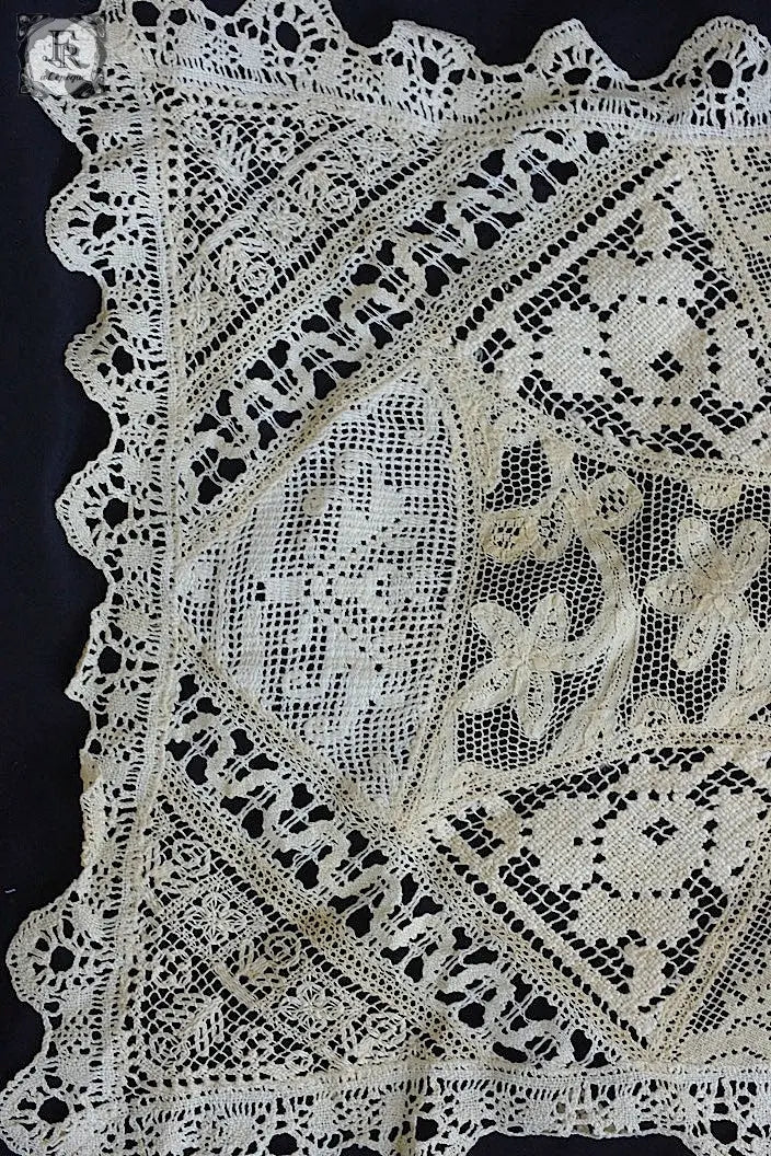 アンティークレース　dentelle ancinne カバー＋クロス .FR a l'epoque