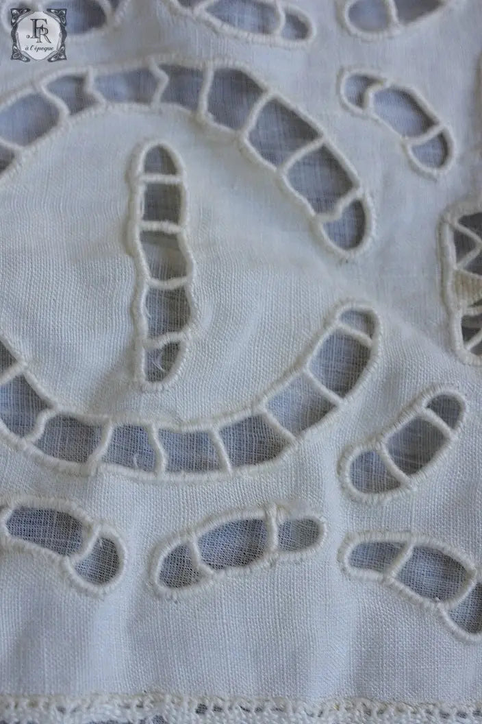 アンティークレース　dentelle ancinne カバー2つ .FR a l'epoque