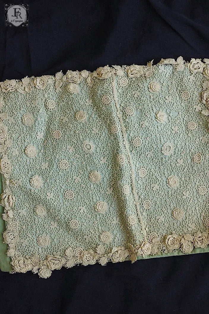 アンティークレース　dentelle ancinne カバー2つ .FR a l'epoque