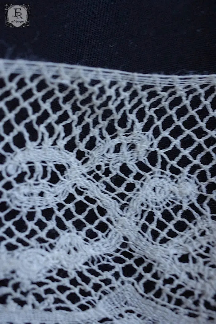 アンティークレース　dentelle ancinne　240cm 385cm .FR a l'epoque