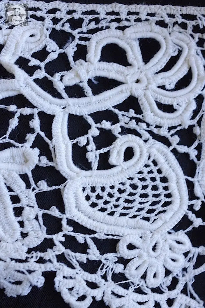 アンティークレース　dentelle ancinne　クロシェレース　430cm .FR a l'epoque