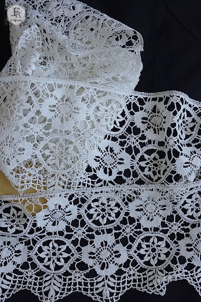 アンティークレース　dentelle ancinne　幅広ボビンレース　トータル584cm .FR a l'epoque