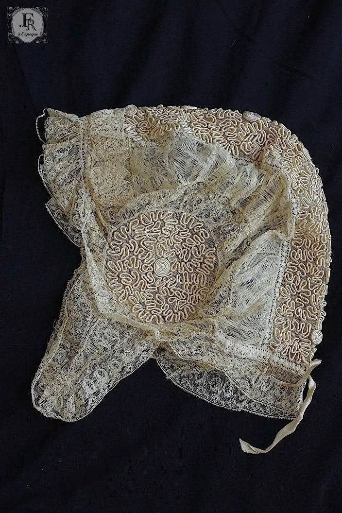 アンティークレース　dentelle ancinne　bonnet .FR a l'epoque