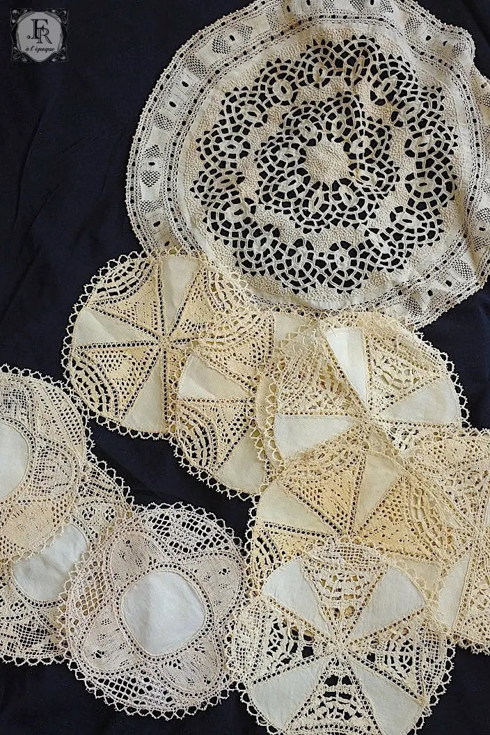 アンティークレース　dentelle ancinne　napprons 1 .FR a l'epoque