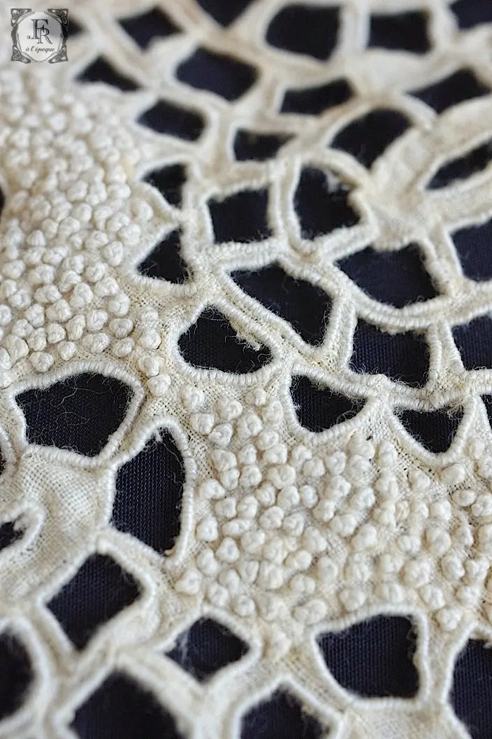 アンティークレース　dentelle ancinne　napprons 1 .FR a l'epoque