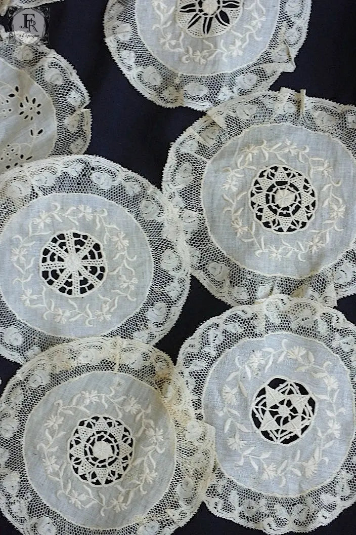 アンティークレース　dentelle ancinne　napprons 2 .FR a l'epoque