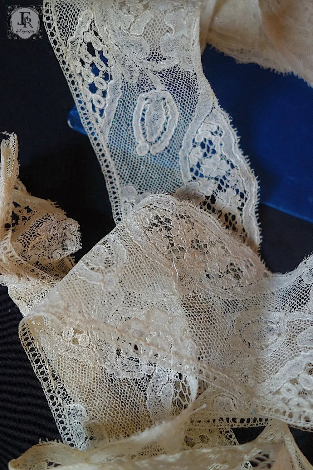 アンティークレース　dentelle antique 107cm 140cm .FR a l'epoque