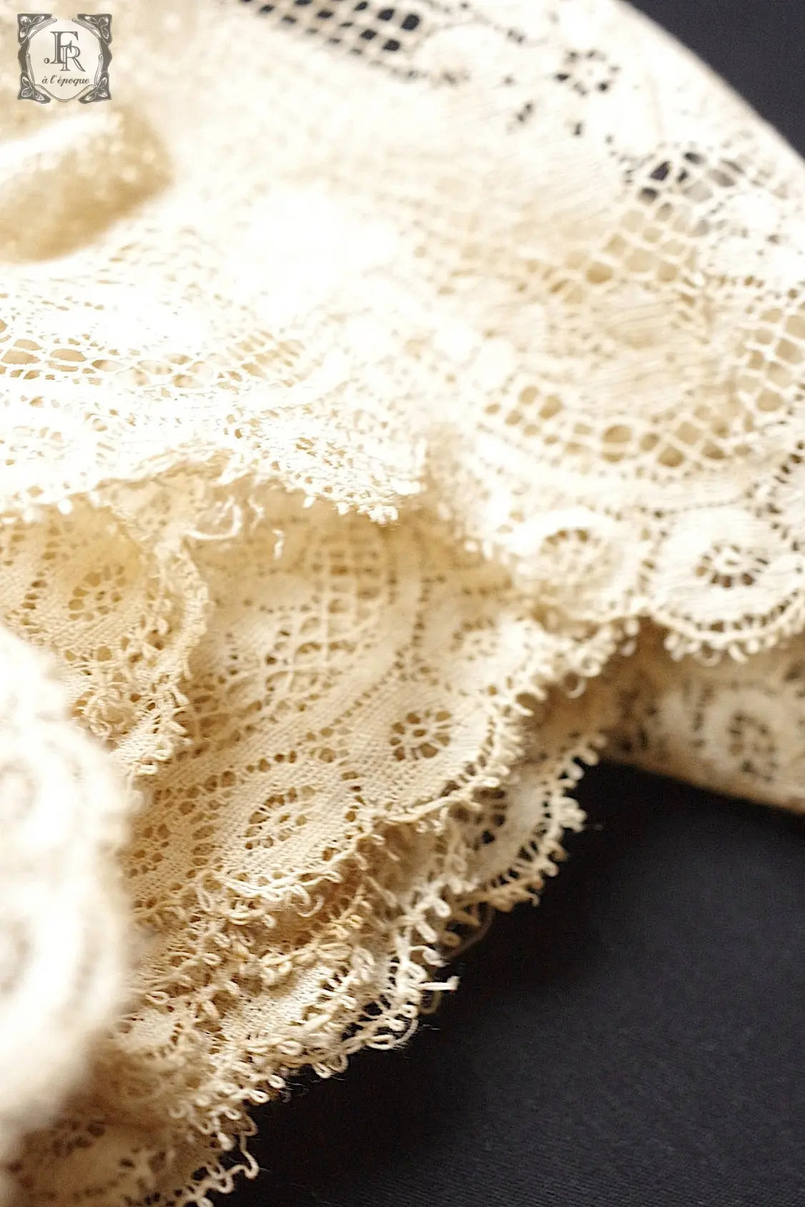 アンティークレース　dentelle antique 160cm+287cm .FR a l'epoque