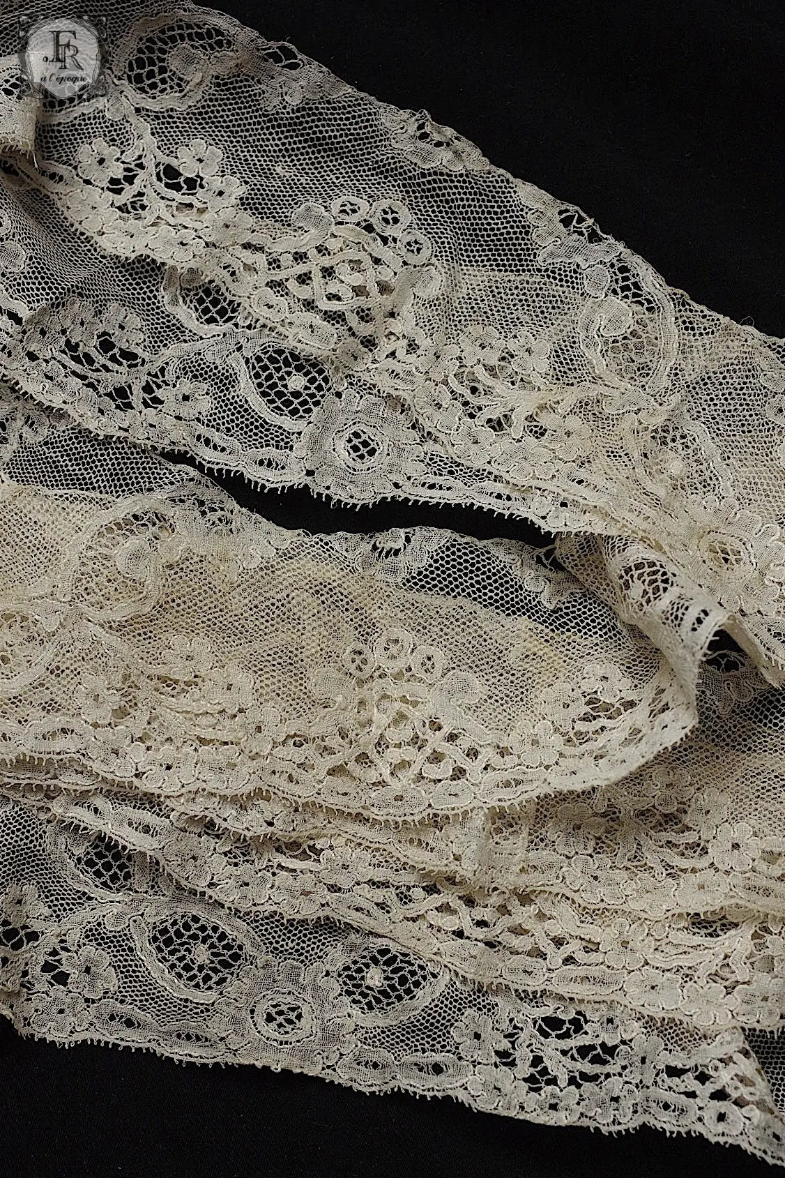 アンティークレース　dentelle antique 207cm .FR a l'epoque