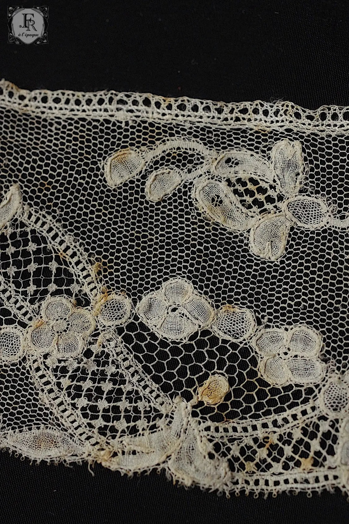 アンティークレース　dentelle antique 245cm .FR a l'epoque