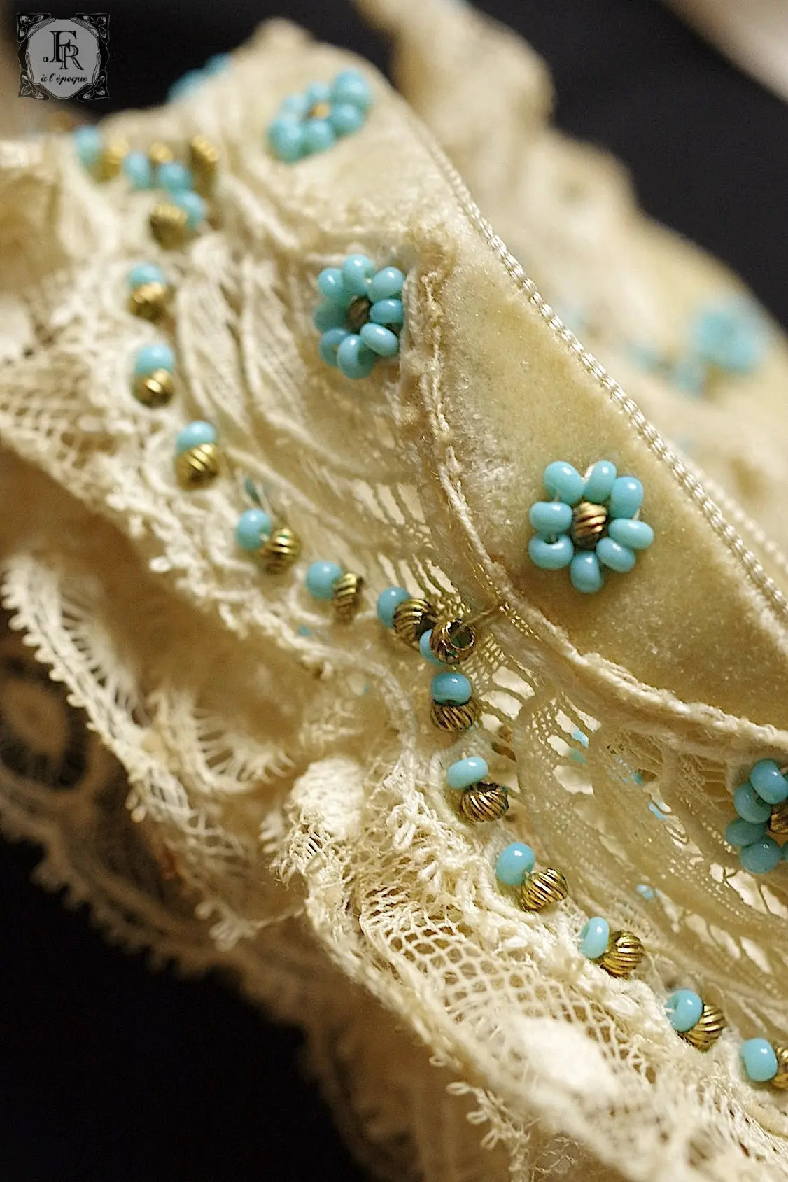 アンティークビーズ刺繍レース dentelle antique 2種 .FR a l'epoque