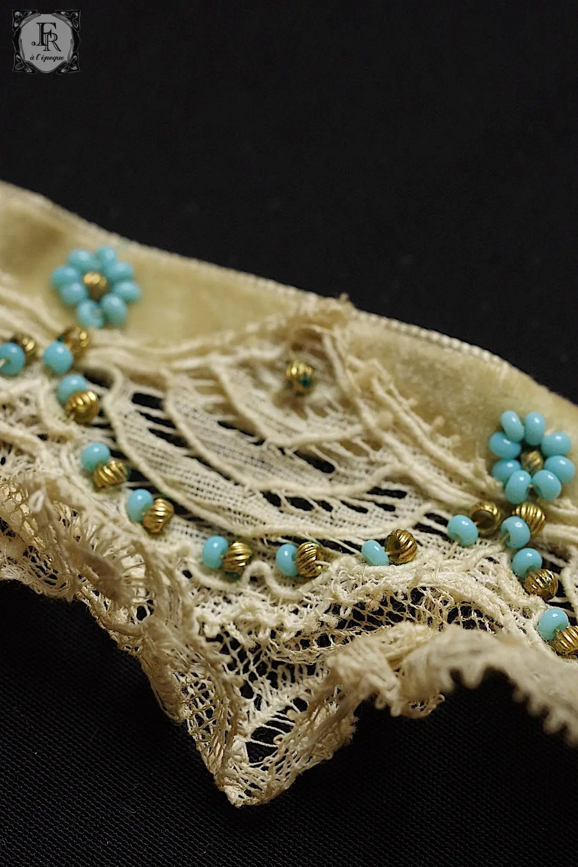 アンティークビーズ刺繍レース dentelle antique 2種 .FR a l'epoque