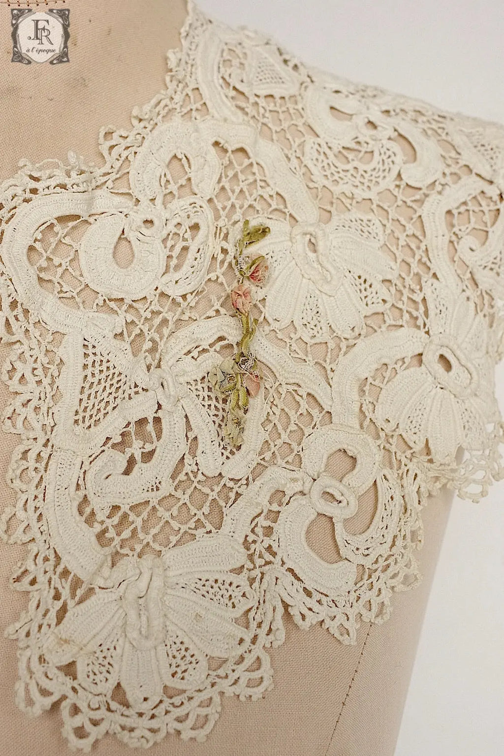 アンティークレース　dentelle antique 襟　クロシェ .FR a l'epoque