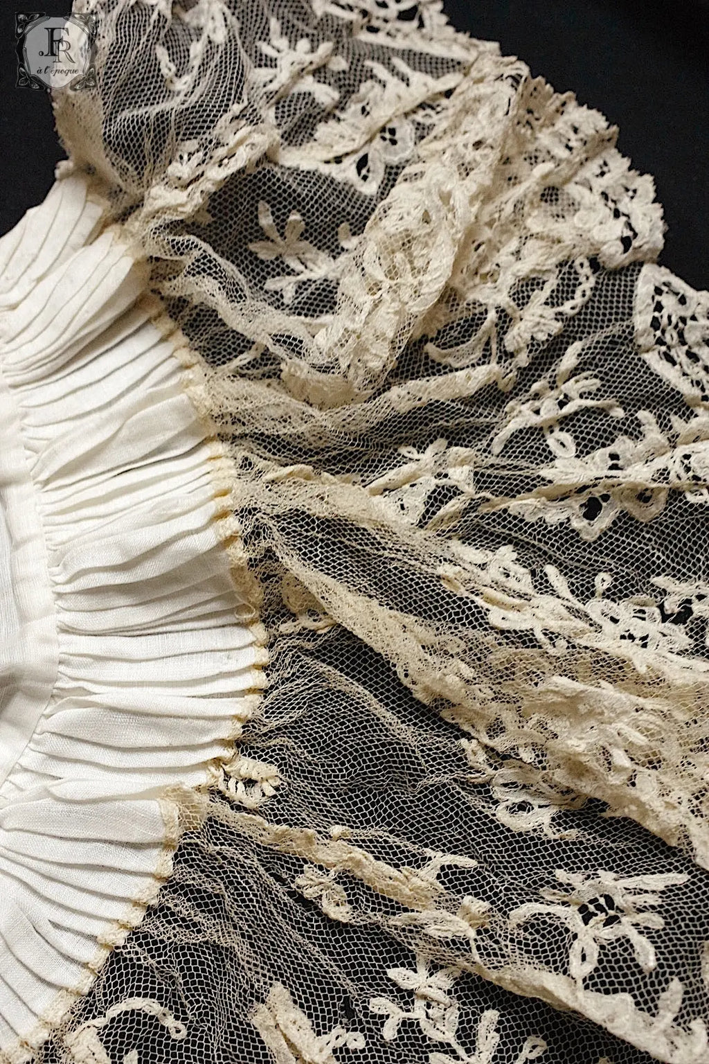 アンティークレース　dentelle antique ジャボ２種 .FR a l'epoque