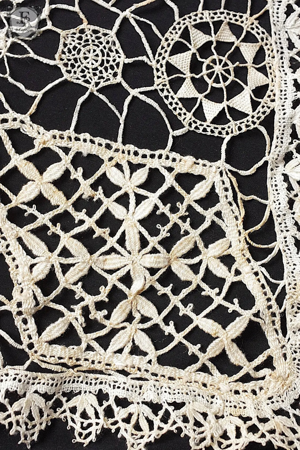 アンティークレース　dentelle antique クロス .FR a l'epoque